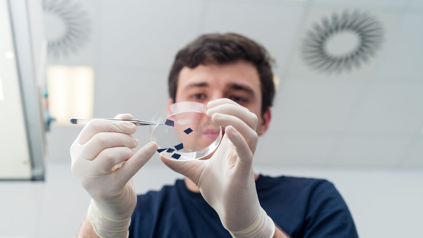 hytem pour les semiconducteurs