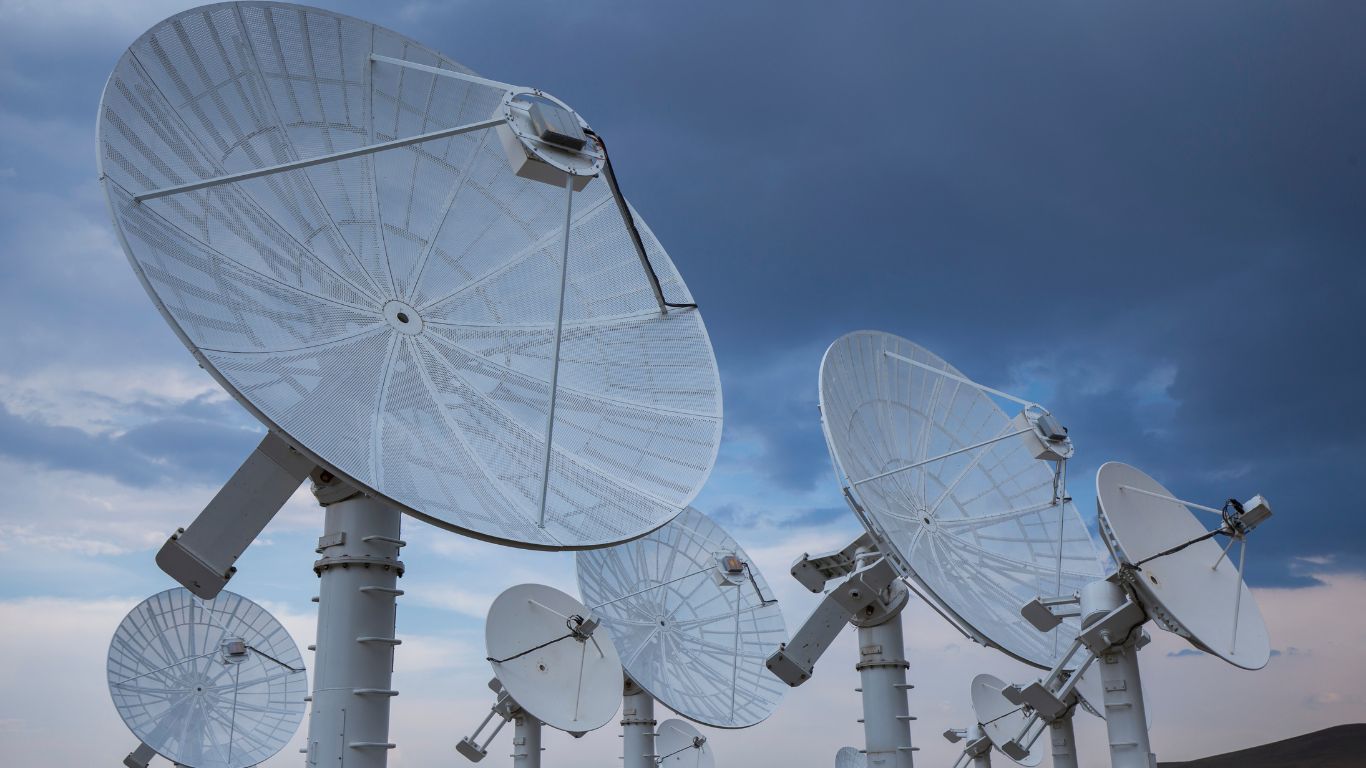 Radiotélescope - Hytem